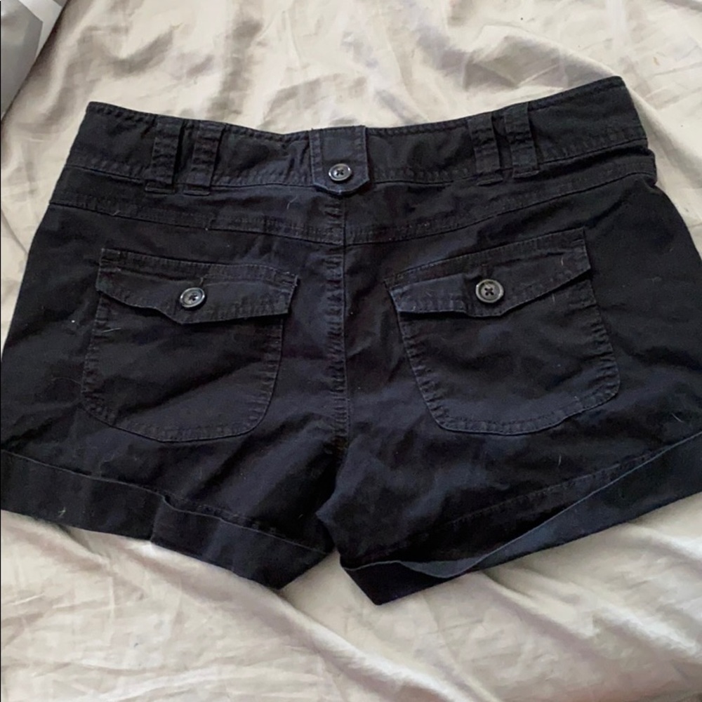 Shorts - Picture 2 of 3